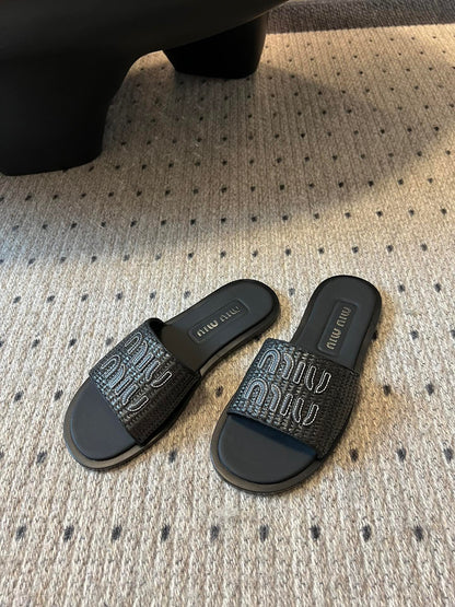 MIU M SLIDES