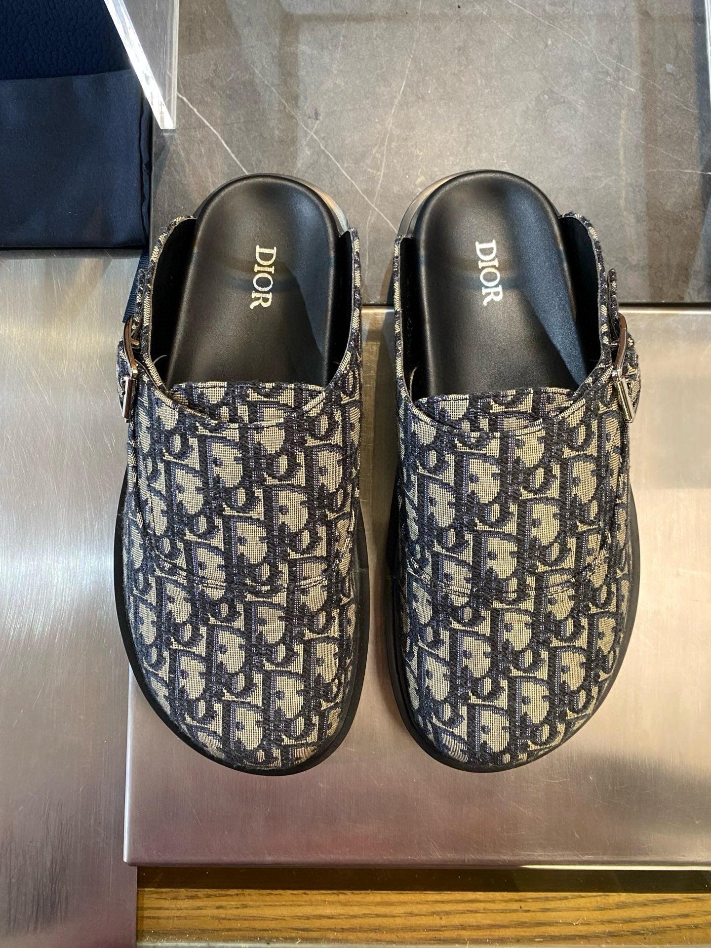 CD AQUA MULES