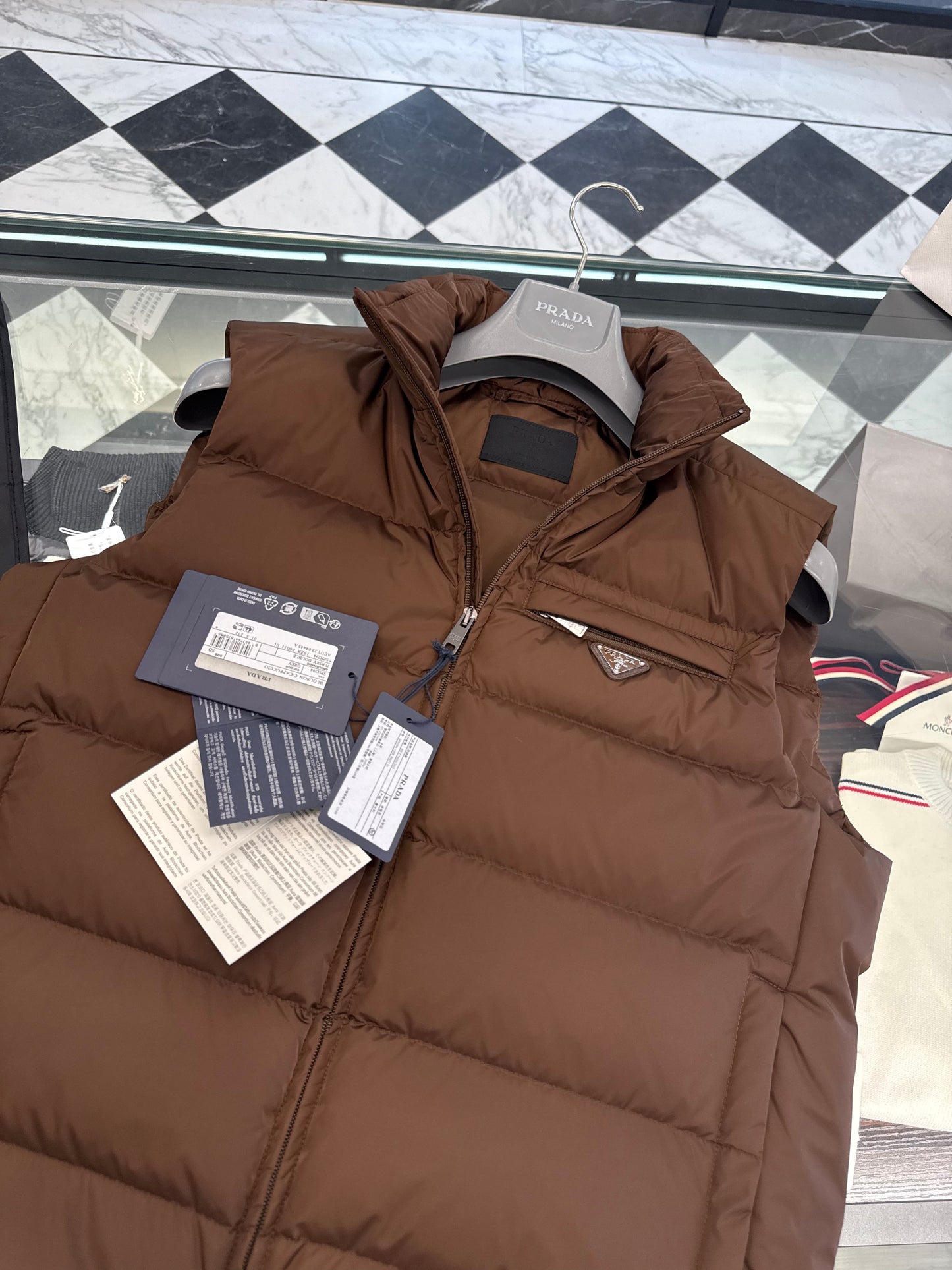 PD VEST