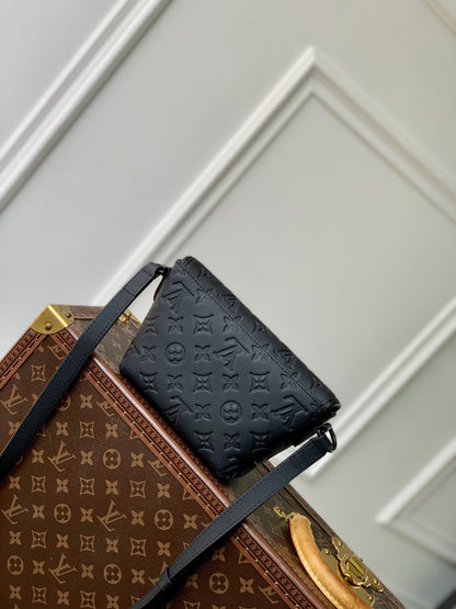 LOU PULSE WEARABLE WALLET
