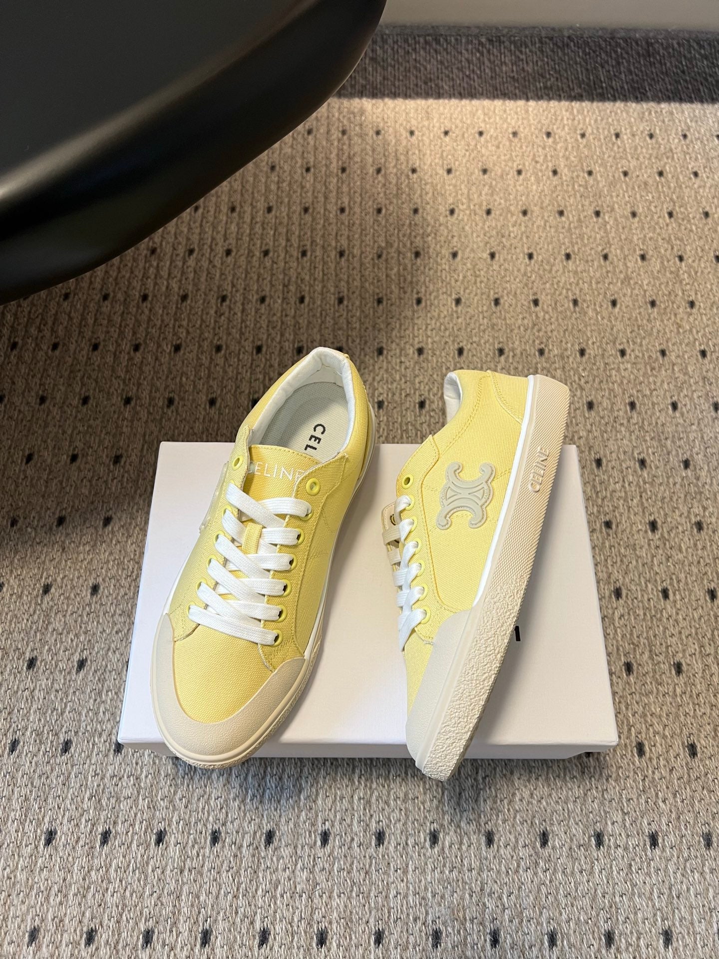 CEL SNEAKERS