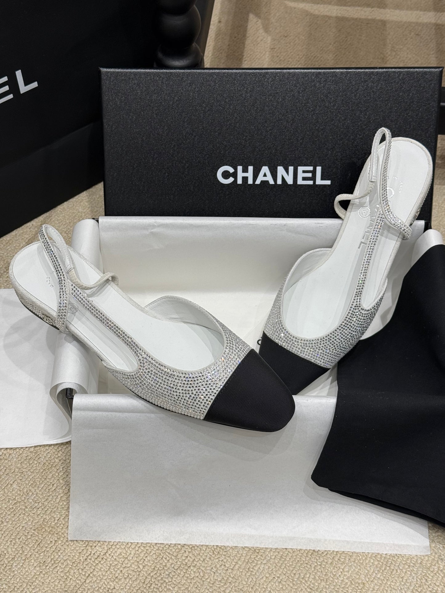 CC SLINGBACK PUMPS