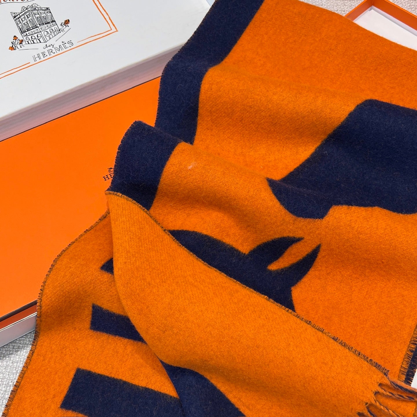 HERM SCARF