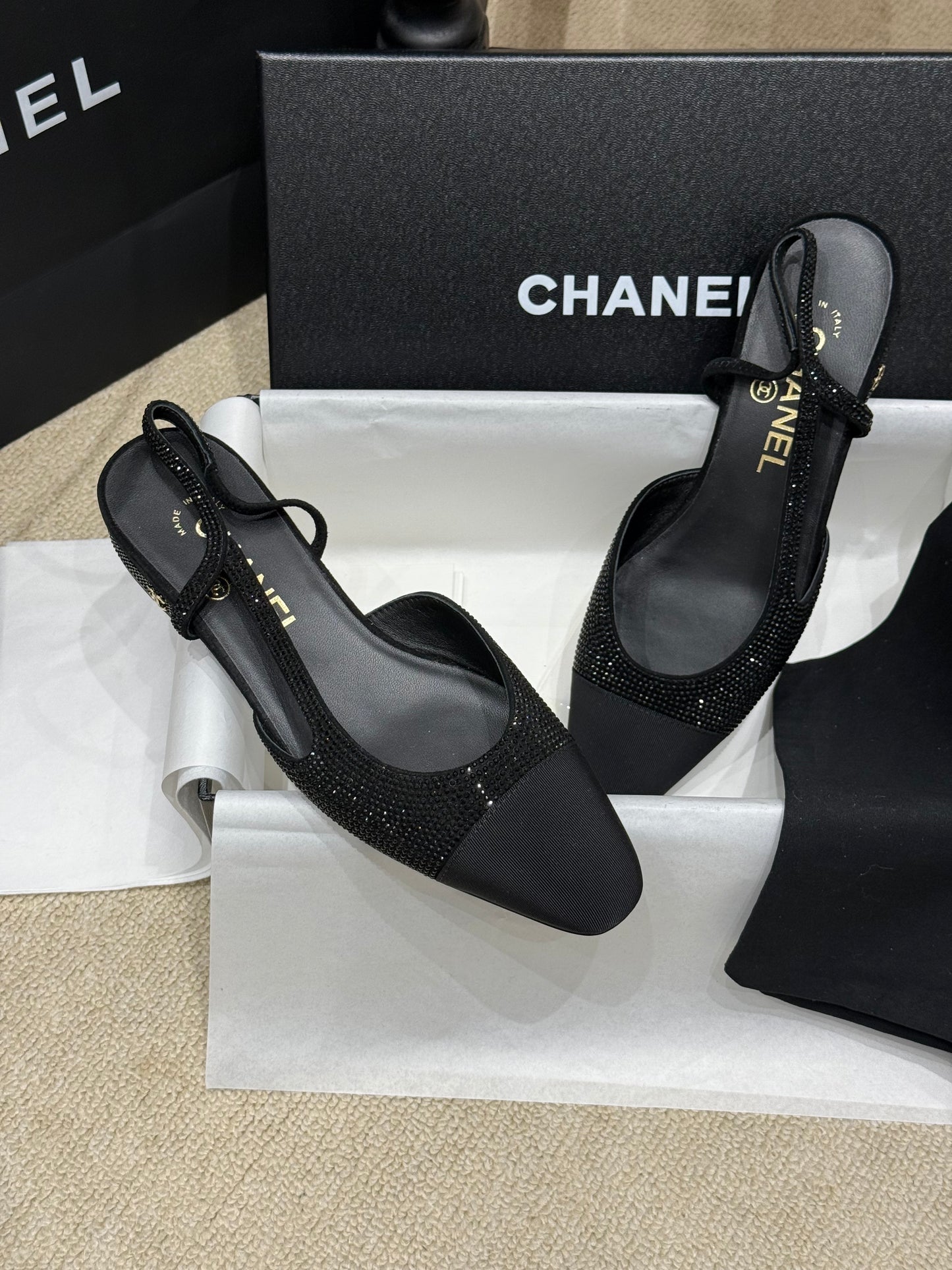 CC SLINGBACK PUMPS