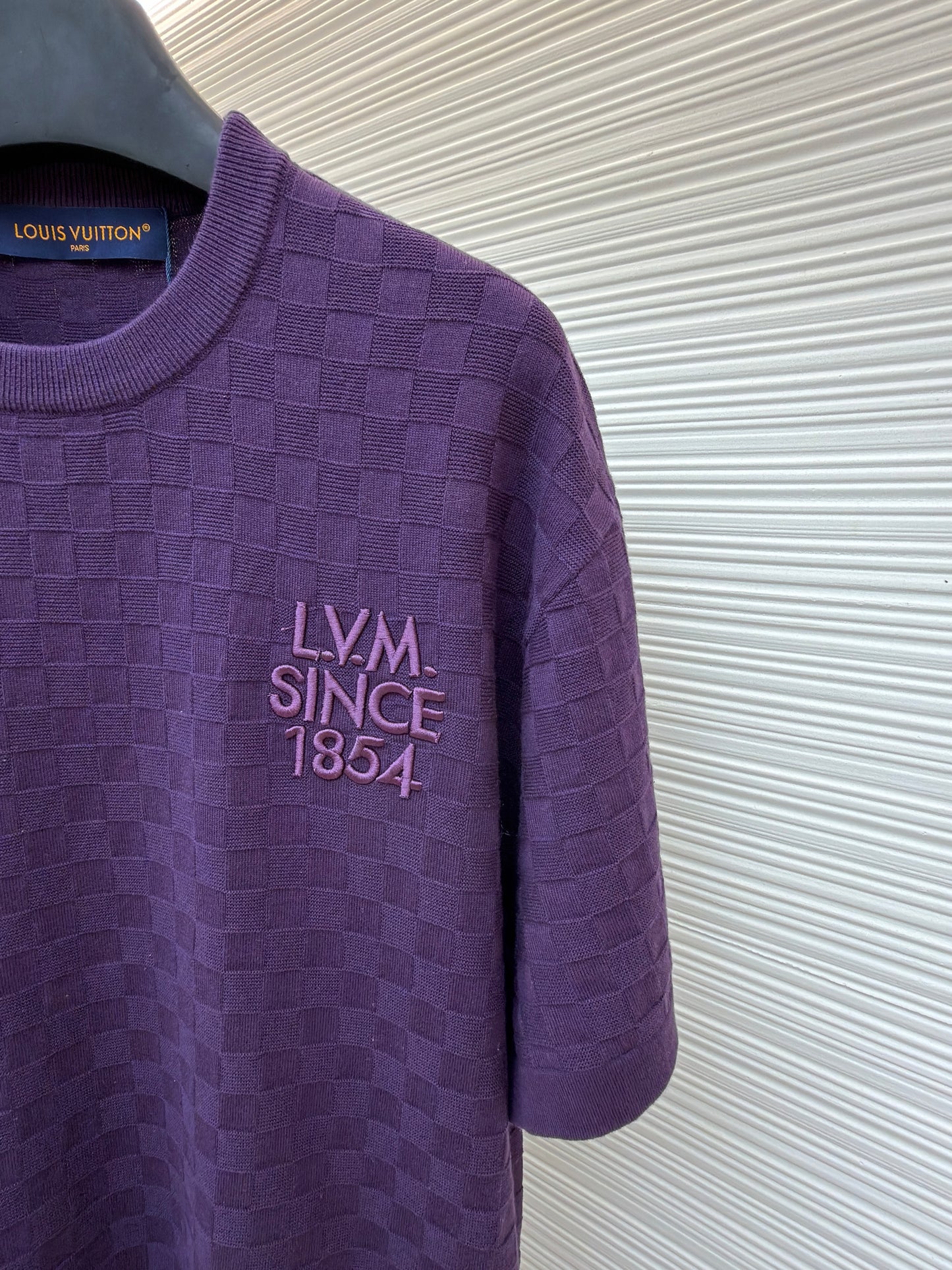 LOU T-SHIRT