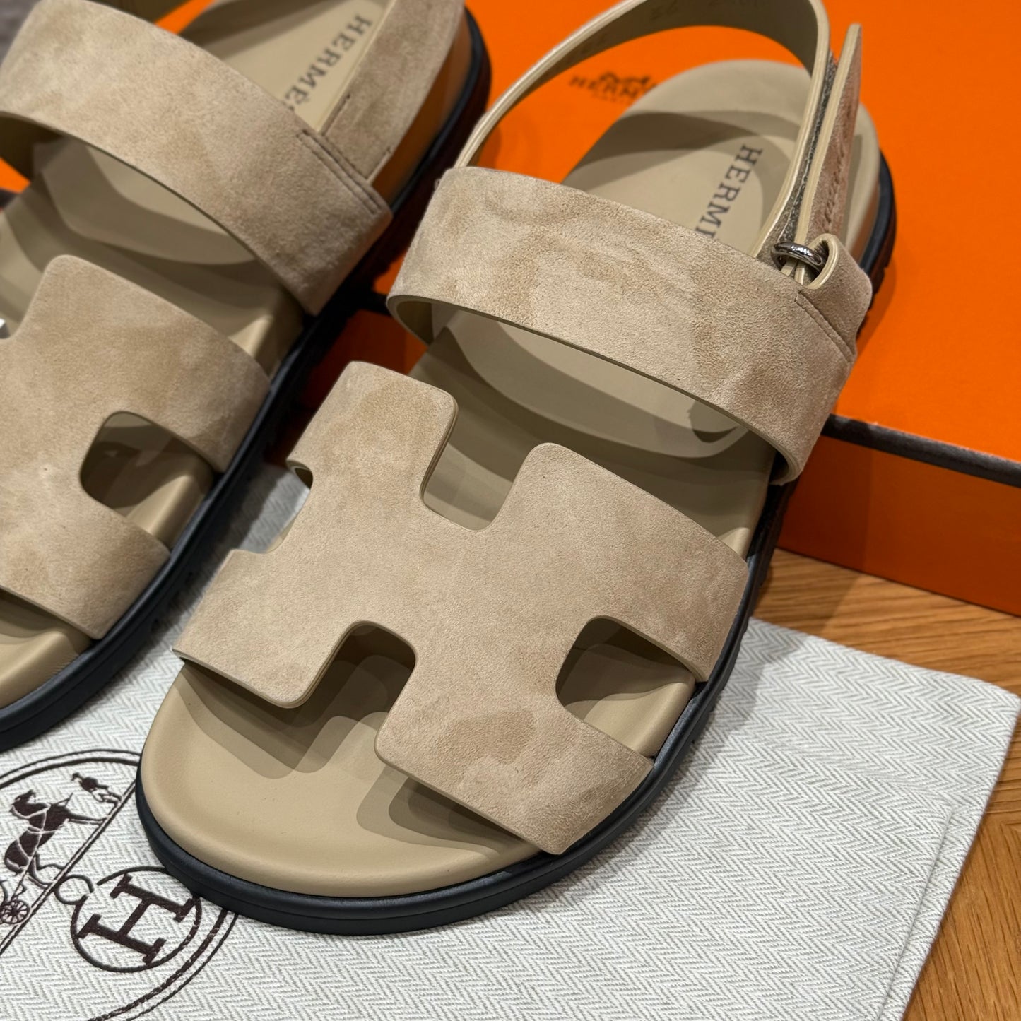 HERM GENIUS SANDALS