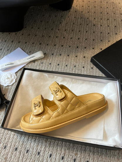 CC SANDALS