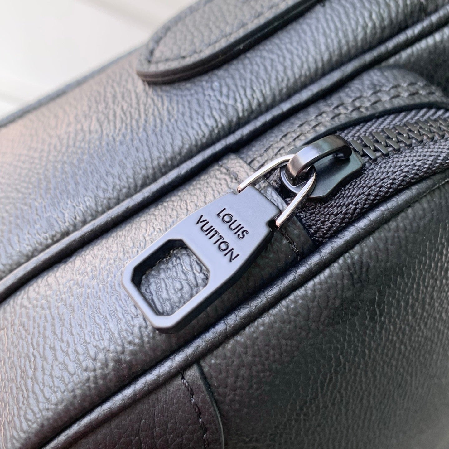 LOU NIL BAG