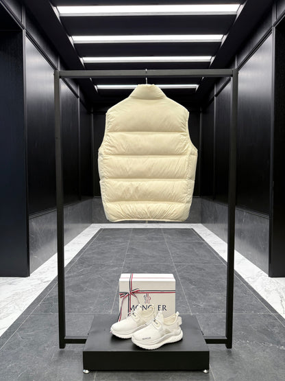 MONC ALMAZ VEST