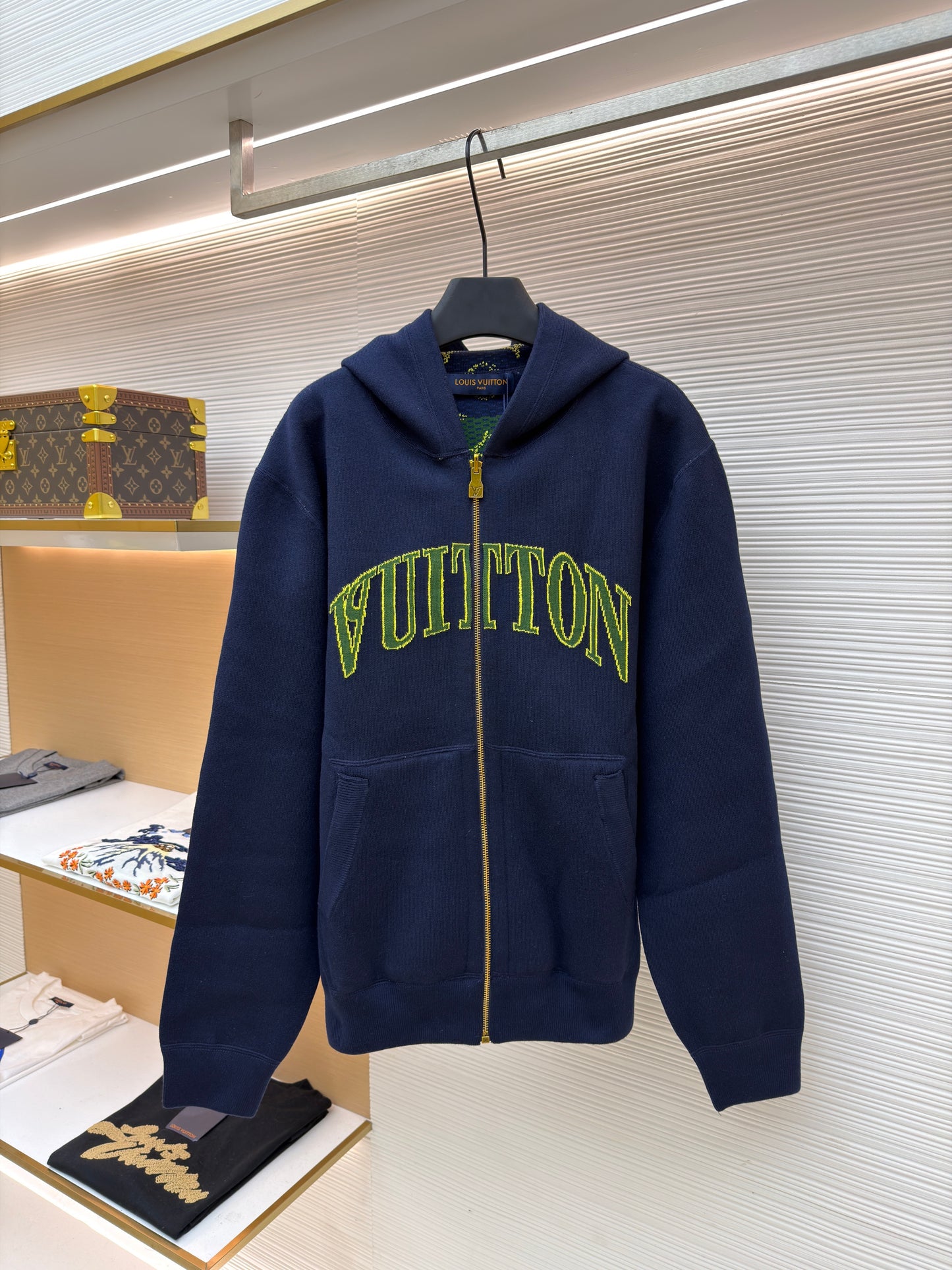 LOU ZIP HOODIE