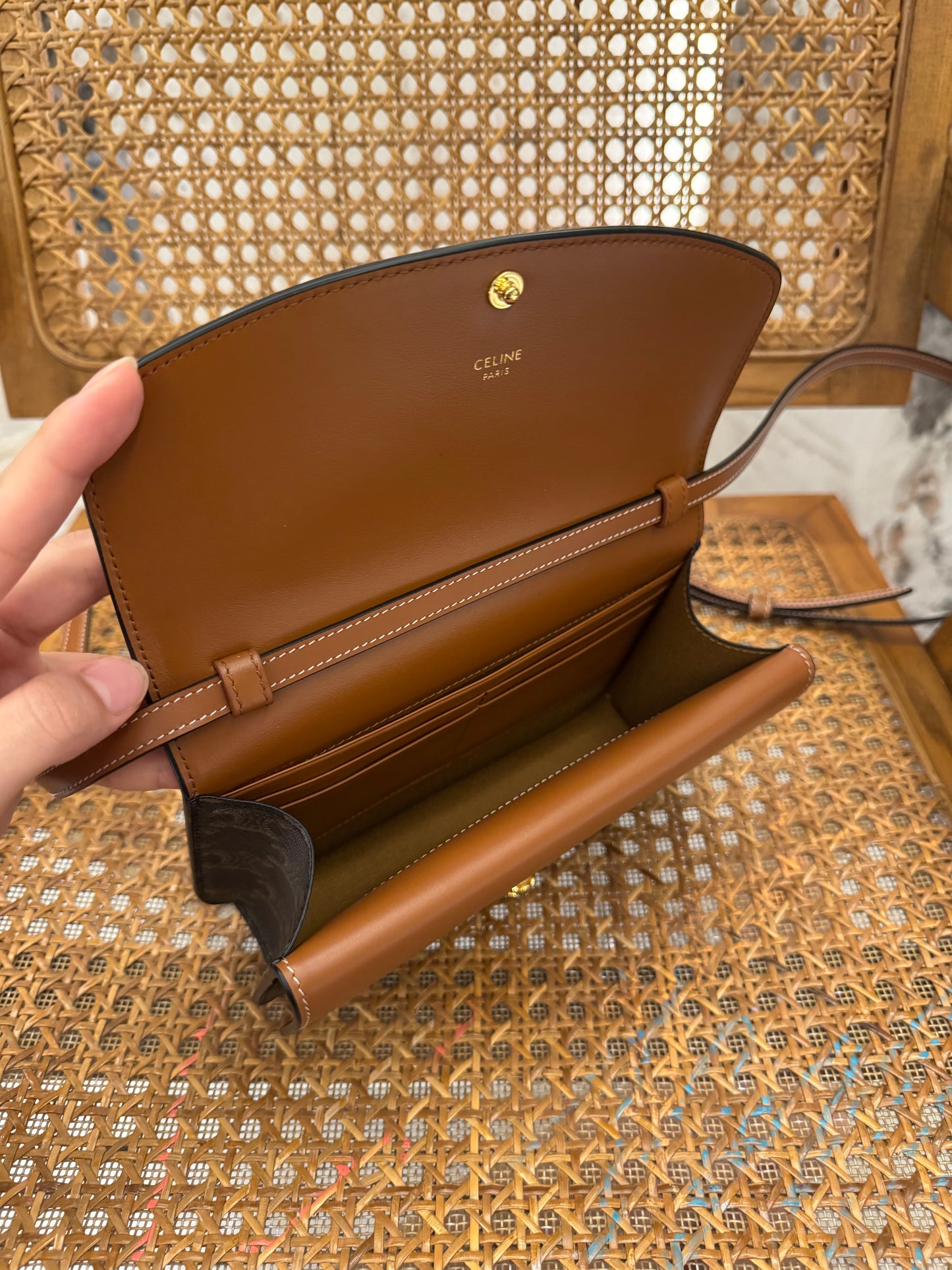CEL DUO WALLET ON STRAP