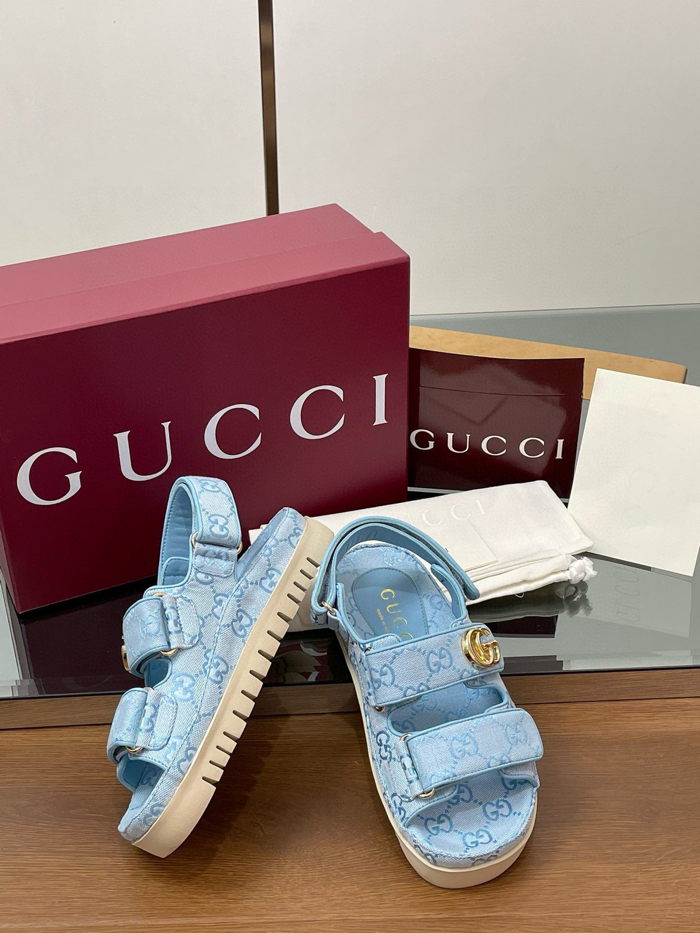 GG SANDALS