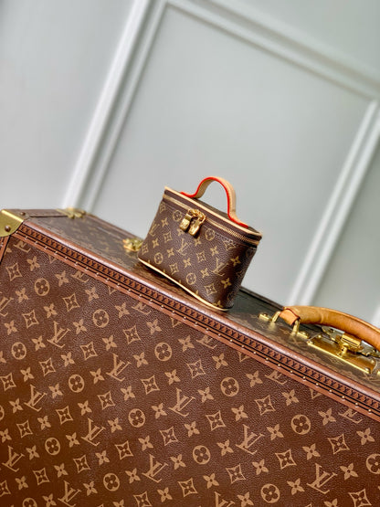LOU NICE BEAUTY VANITY CASE