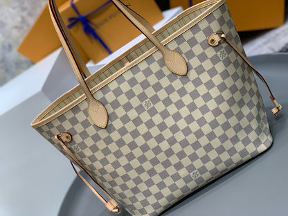 LOU NEVERFULL MM