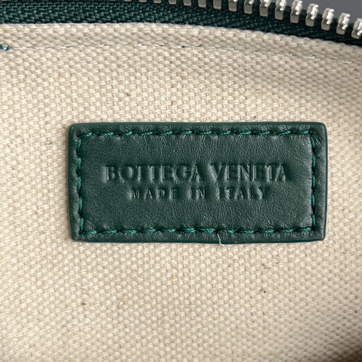 BV MINI INTRECCIATO BARREL BAG