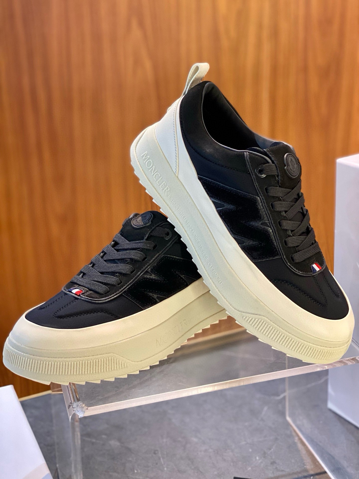 MONC ALTIVE SNEAKERS