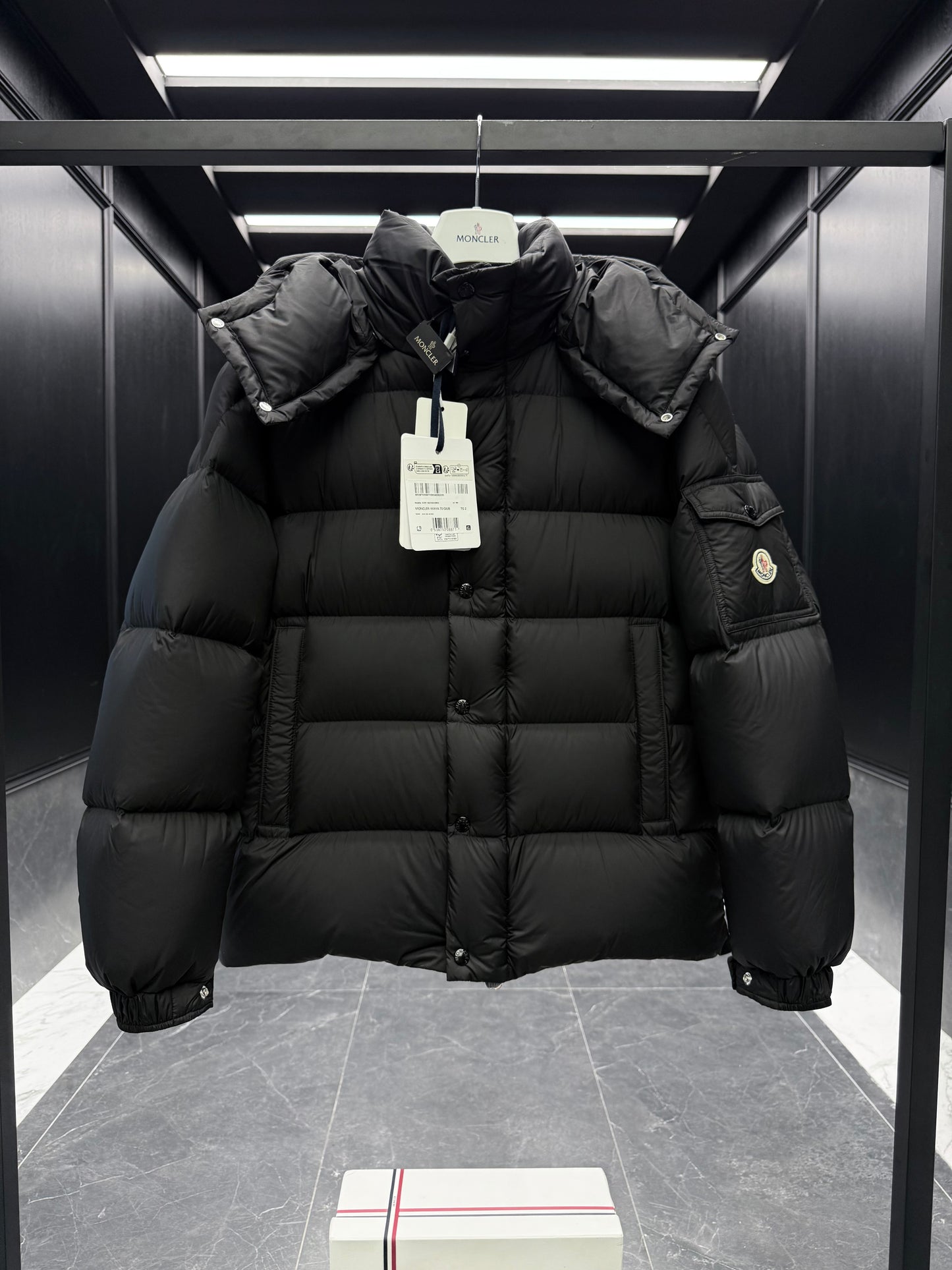 MONC VEZERE JACKET