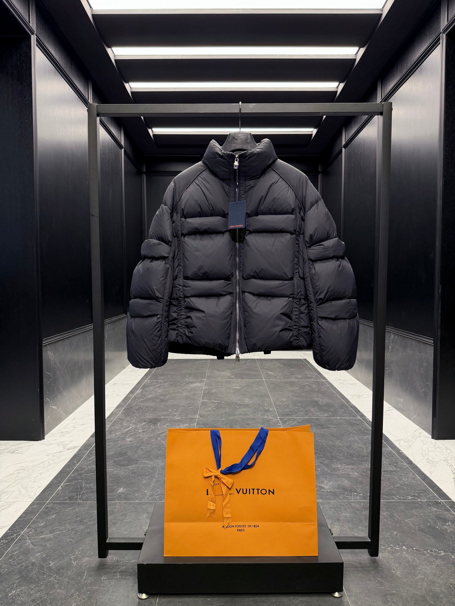 LOU PUFFER JACKET