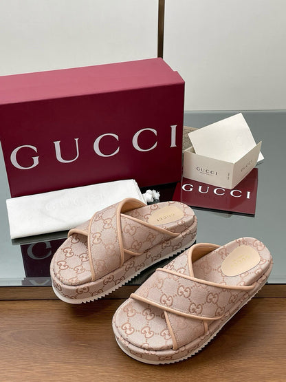 GG SANDALS