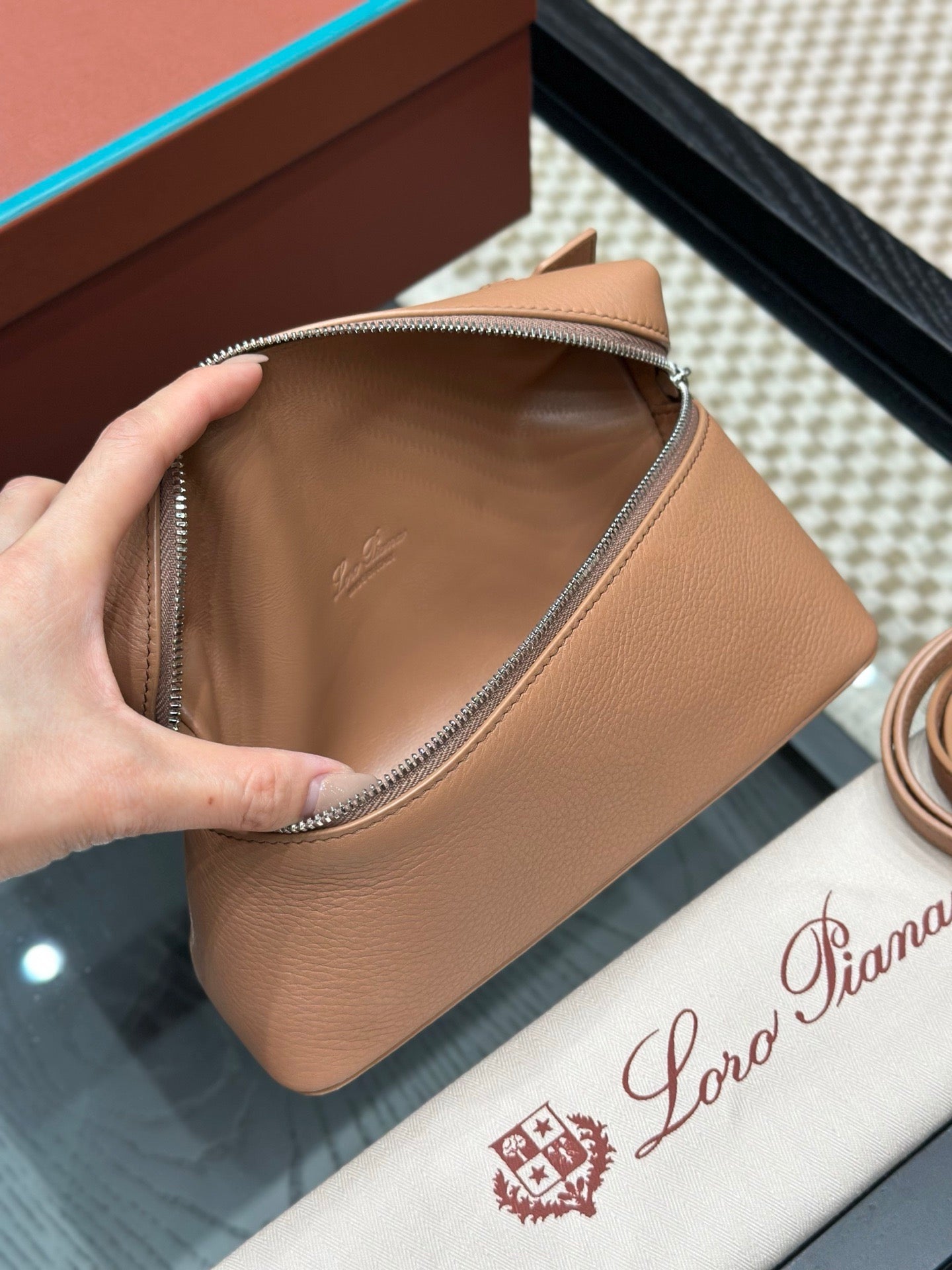 LORO P EXTRA POCKET L19 BAG