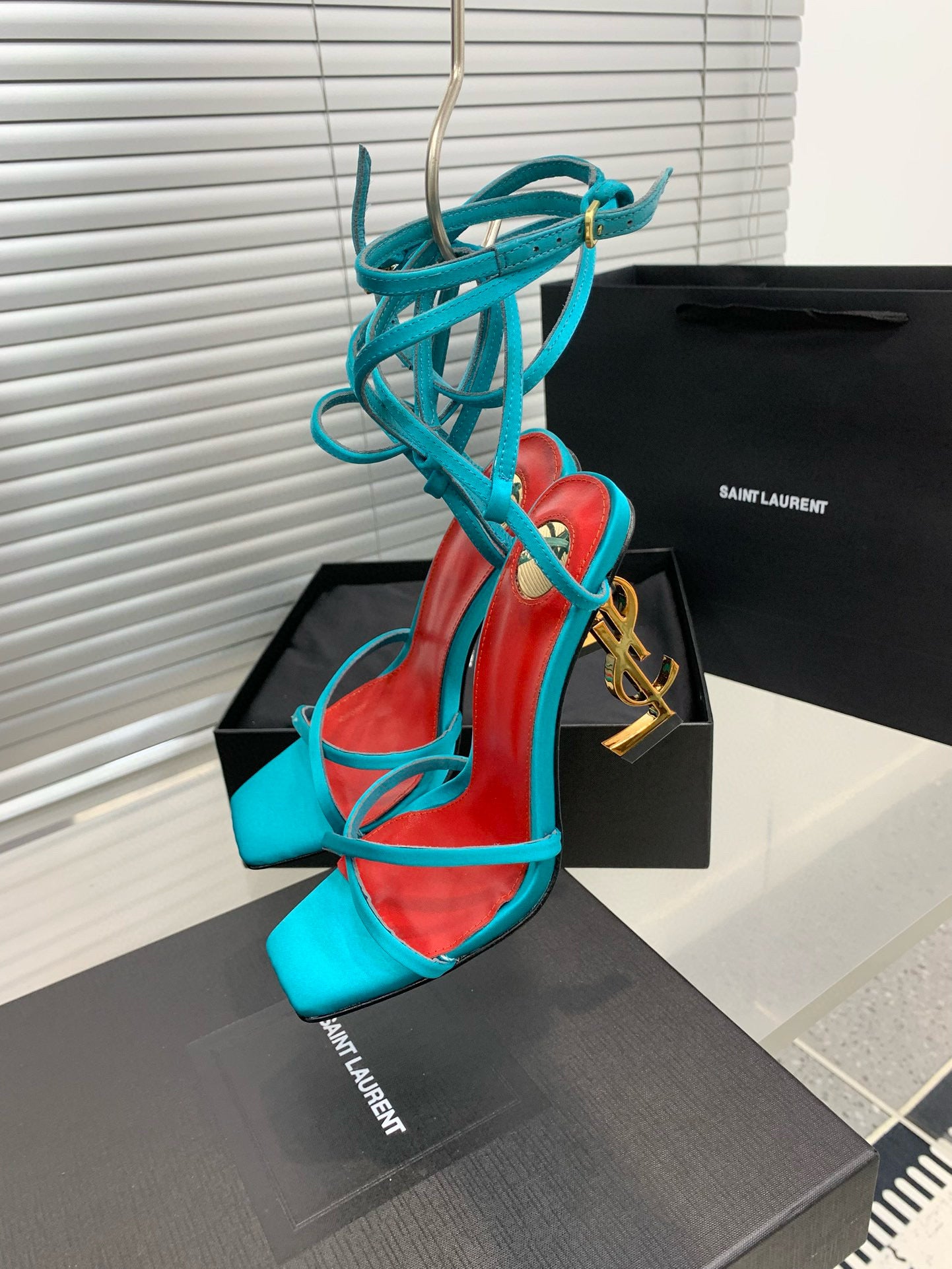 SL HEELS