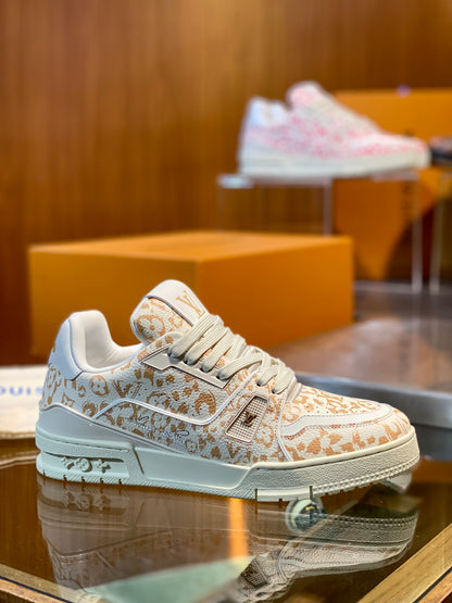 LOU TRAINERS