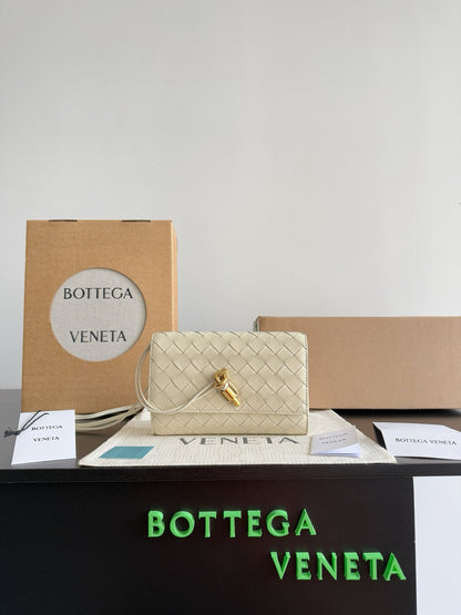BOTT V ANDIAMO POUCH