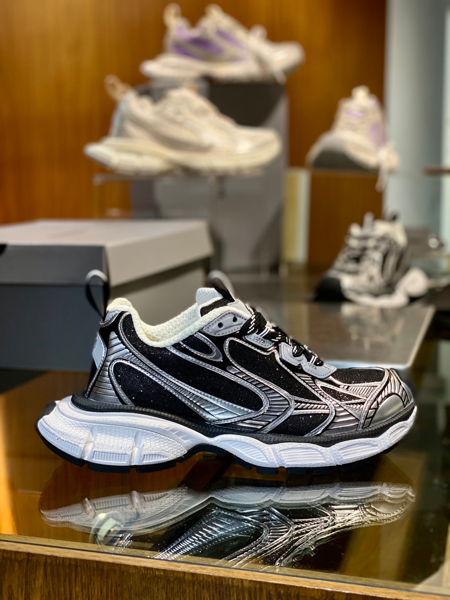 BAL 3XL TRAINERS