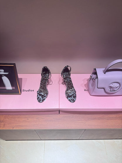 D&G HEELS