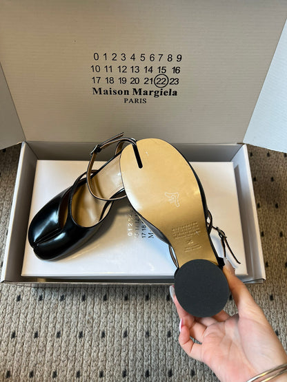 MAISON M TABI PUMPS