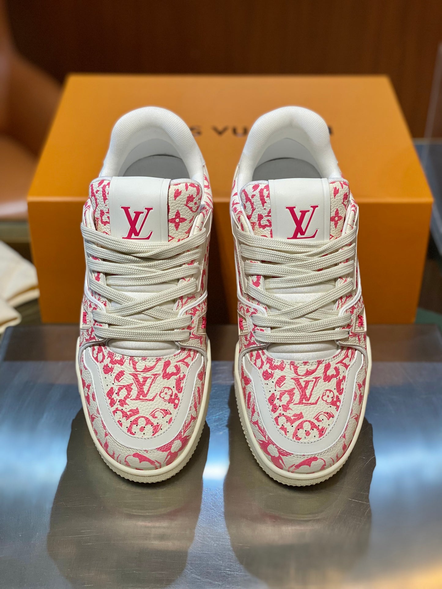 LOU TRAINERS