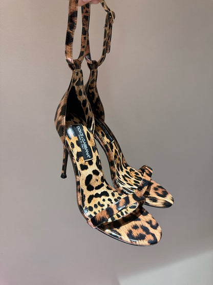 D&G HEELS