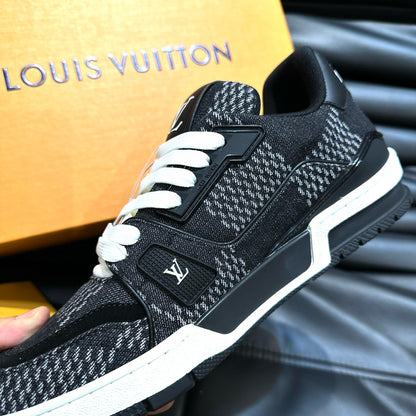 LOU TRAINERS