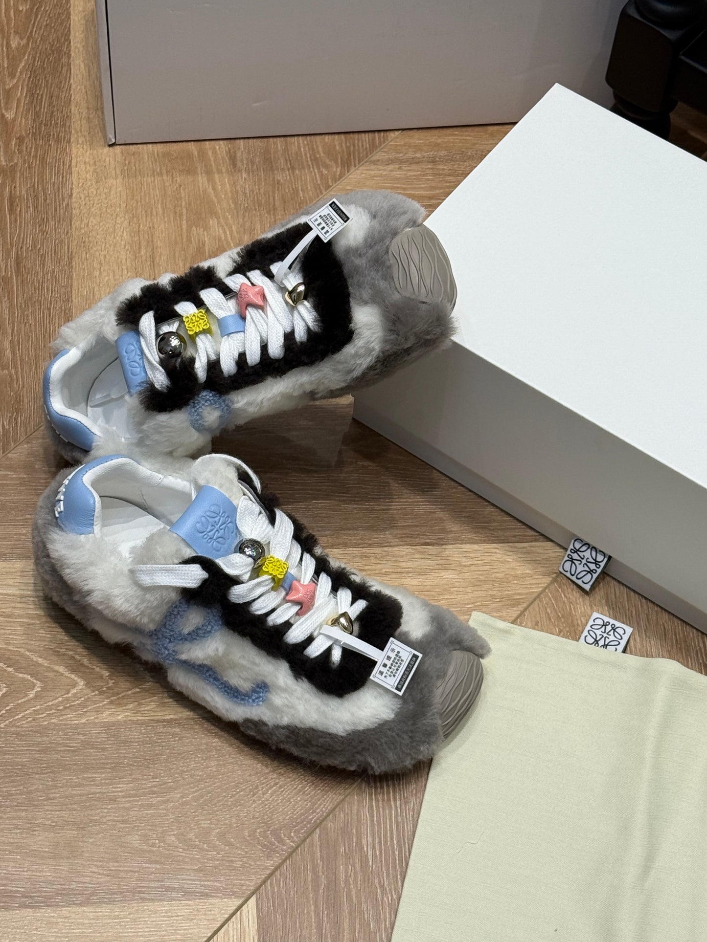 LOEW SNEAKERS