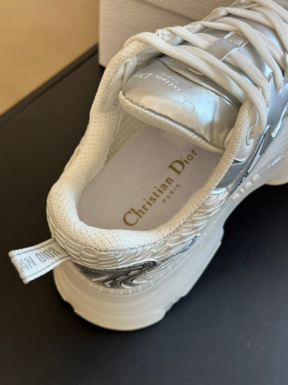 CD VIBE SNEAKERS