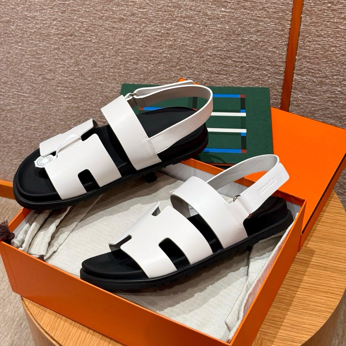 HERM GENIUS SANDALS
