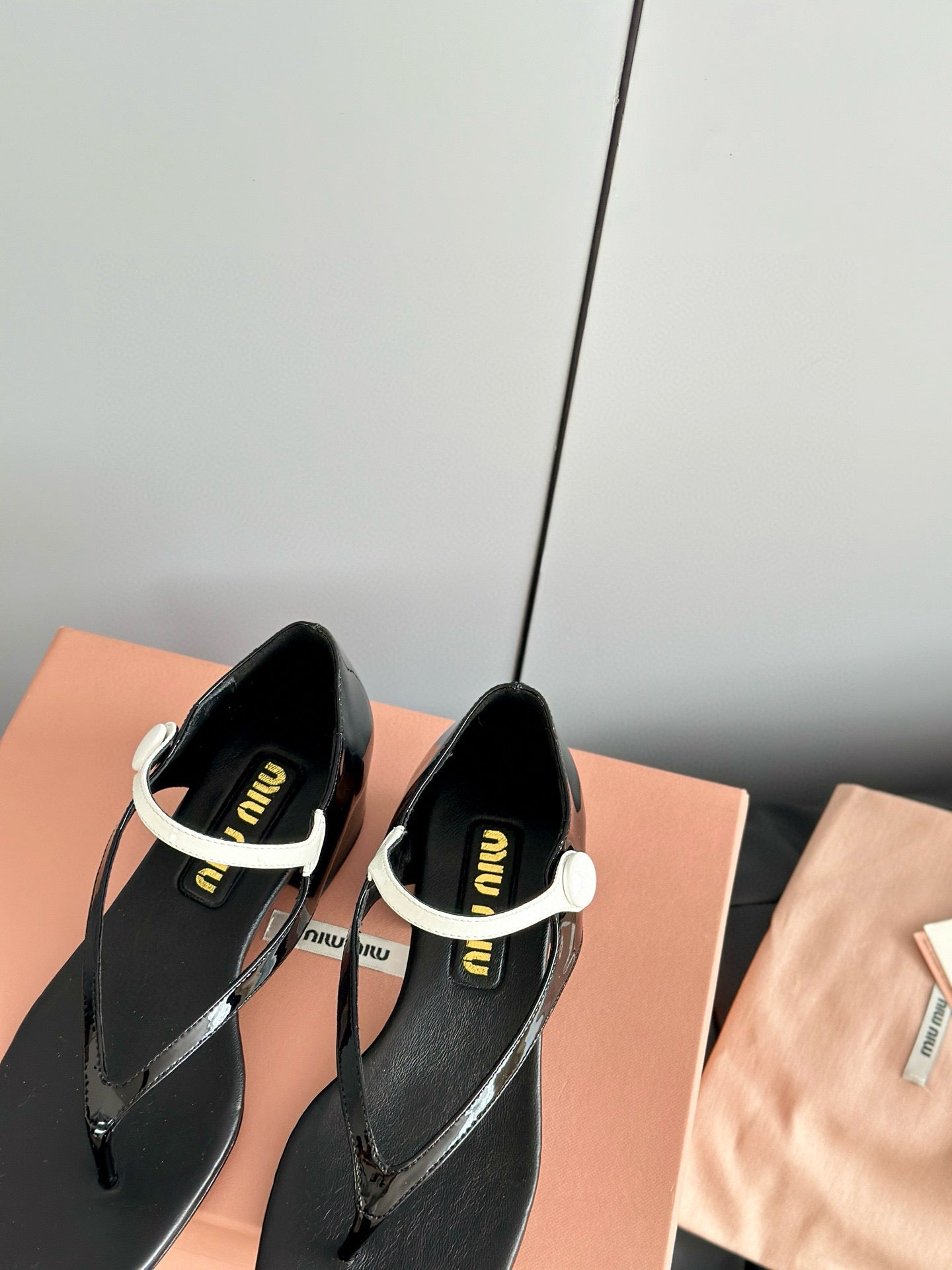 MIU M THONG SANDALS