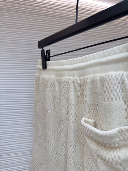 LOU SHORTS