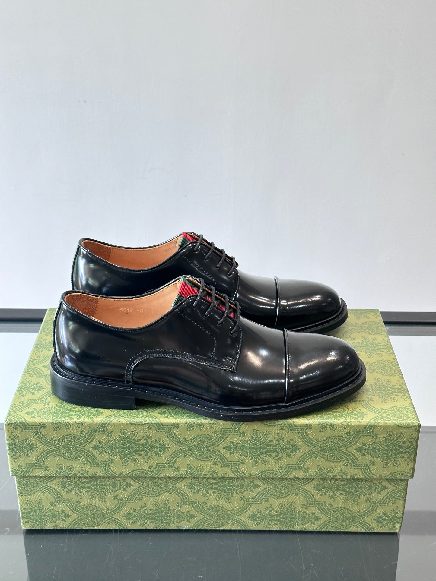 GG LACE UP SHOE