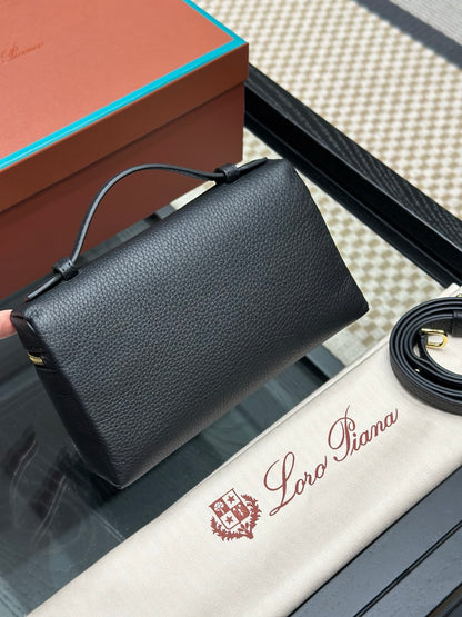 LORO P EXTRA POCKET L19 BAG