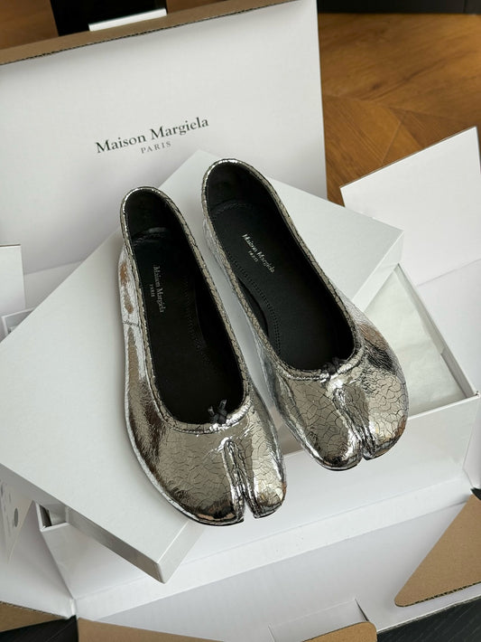 MAISON M TABI BALLET FLATS