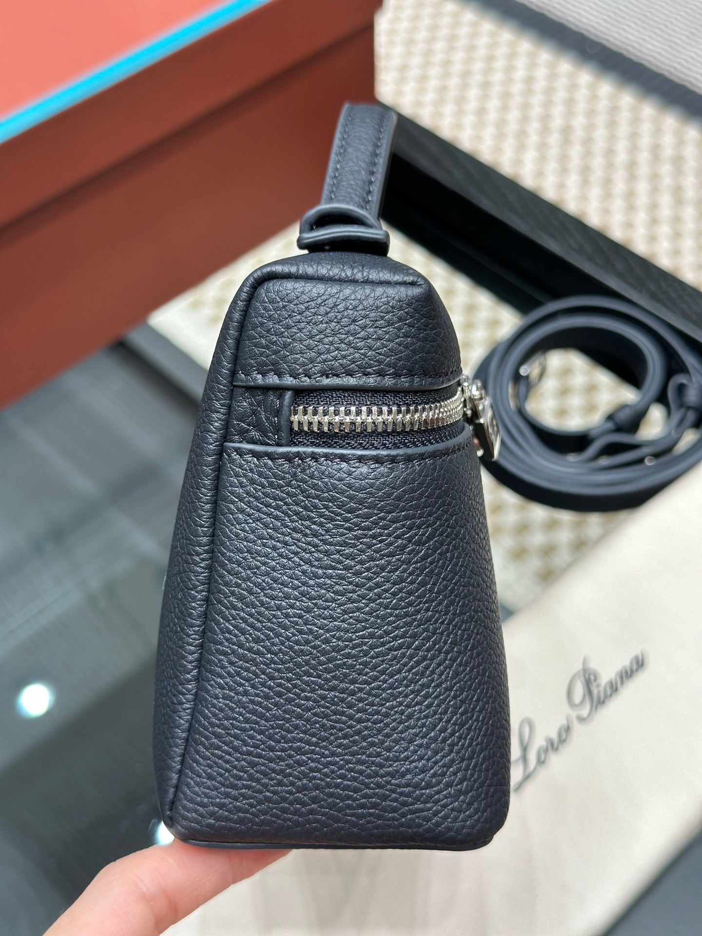 LORO P EXTRA POCKET L19 BAG