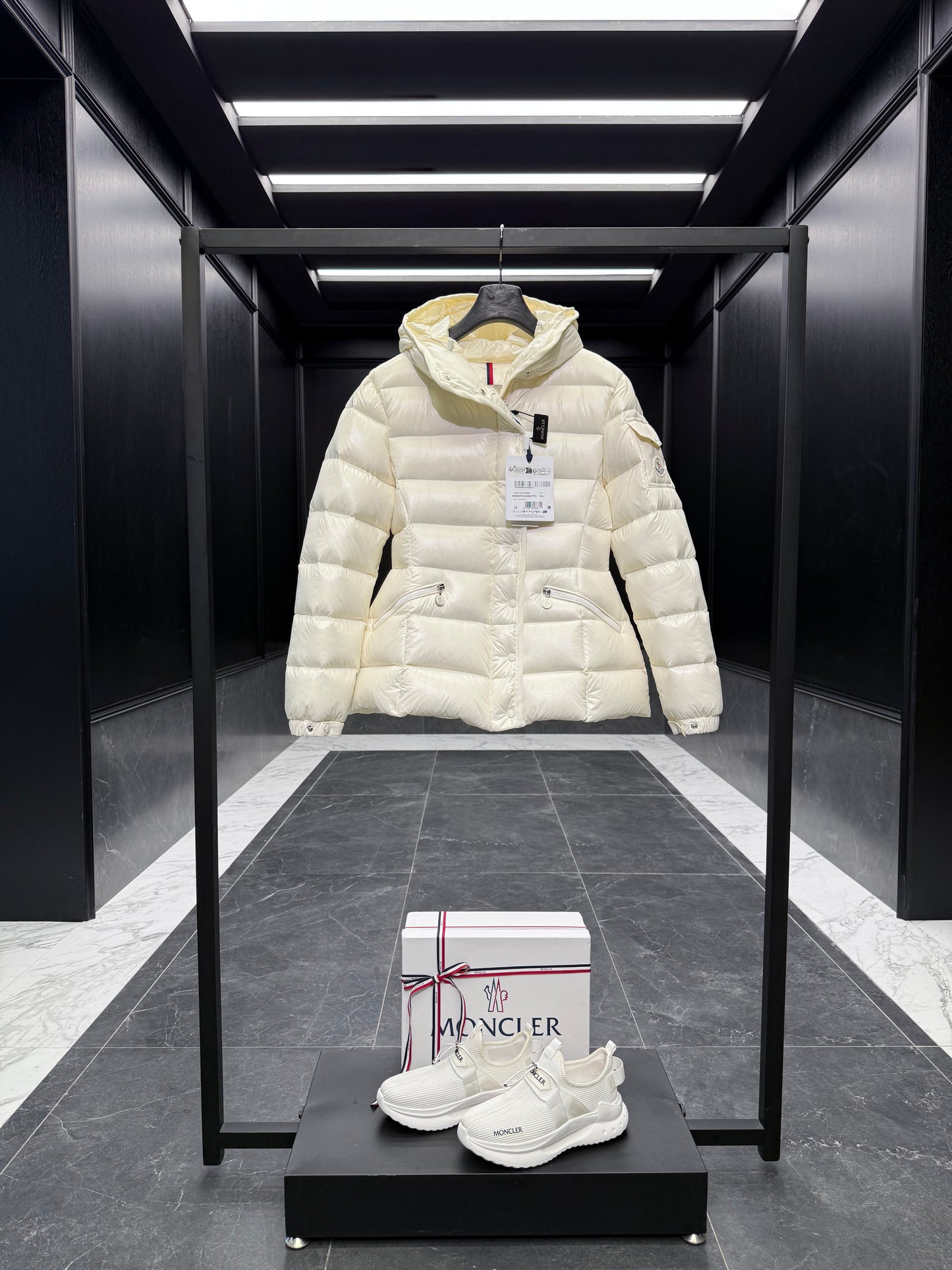 MONC BARANTE JACKET