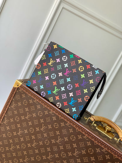 LOU x MURAKAMI TOILETRY POUCH