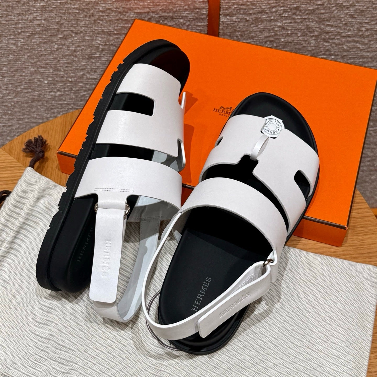 HERM GENIUS SANDALS