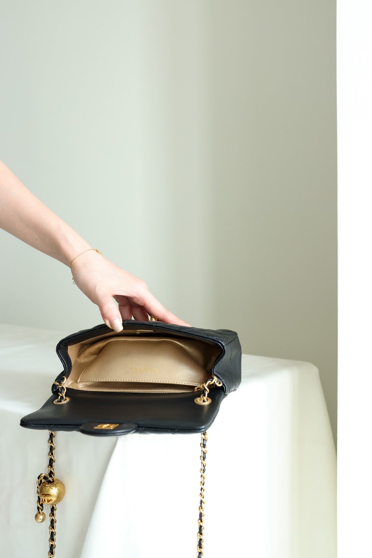 CC CLASSIC FLAP MINI BAG