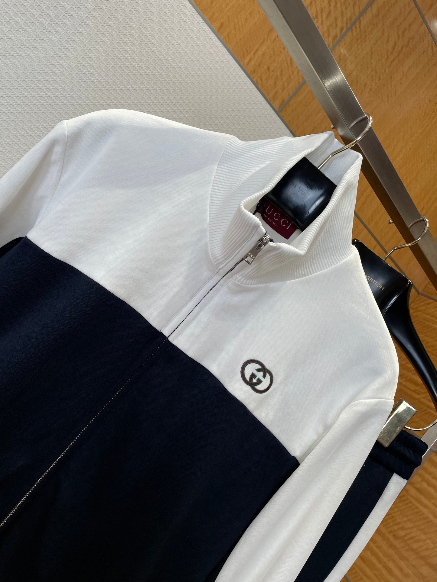 GG BOMBER JACKET