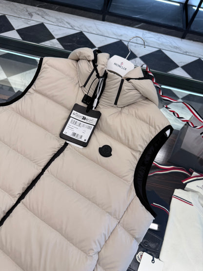 MONC VALMASQUE VEST