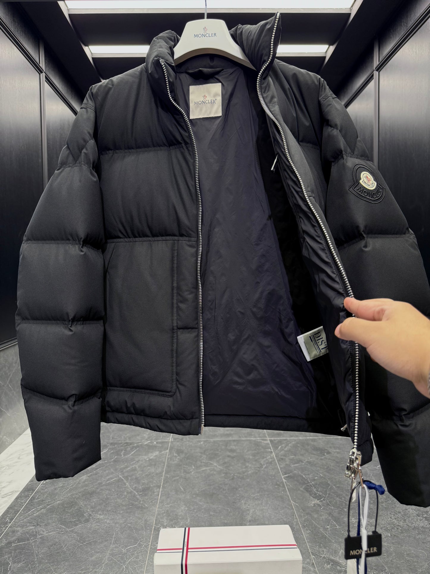 MONC DIYA JACKET
