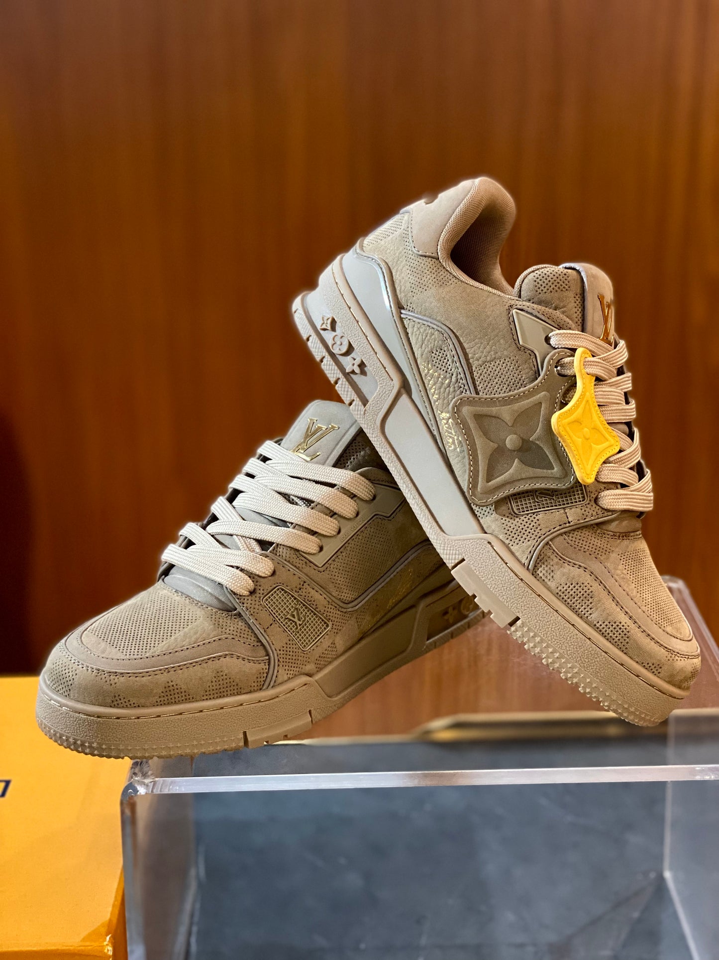 LOU TRAINERS